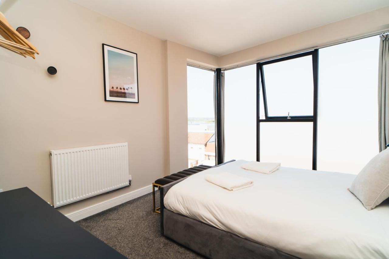 Апартаменты Penthouse - Harbour Views Пул Экстерьер фото
